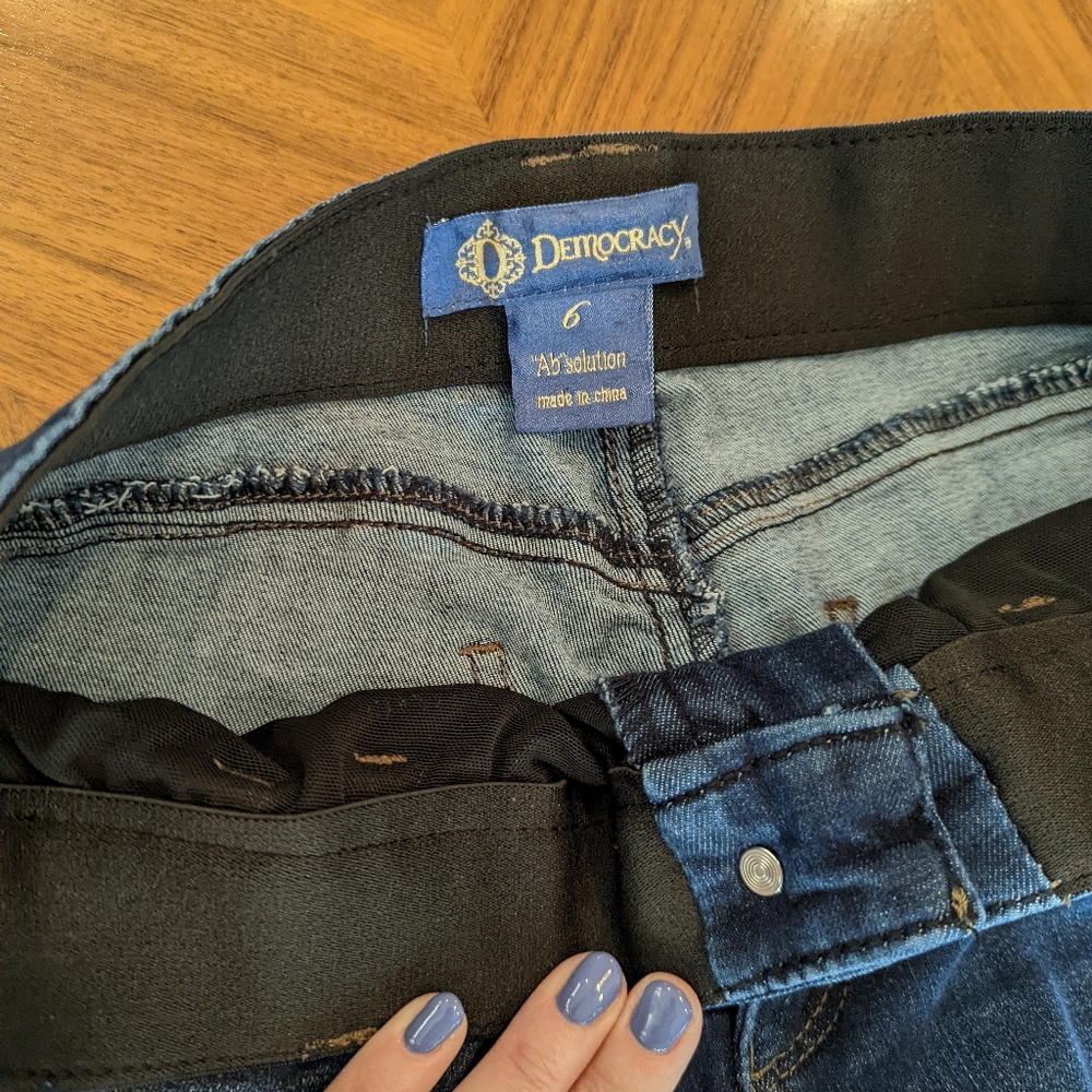Democracy Stretch Waistband Jeans size 6